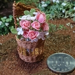 ミニチュア…「ピンクの薔薇のバゲットバスケットA」