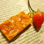 皮ネックレス(フロランタン×いちご)*40センチ*