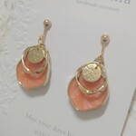 コーラルオレンジのマーブルイヤリング/ピアス