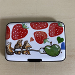 送料無料　カードケース　デコパージュ　ハリネズミ　いちご　ハート