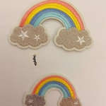 2枚入虹　ニジ　アイロンワッペン刺繍ワッペンシールワッペン　中サイズ