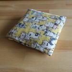 ガーゼのサニタリーケース（ねこのお出かけ）/プチプレゼントにもどうぞ 