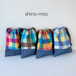 おおきめチェックの給食袋