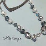 グレーとシルバーのマスク・メガネチェーン