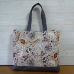 USA生地　ぬいぐるみいっぱいのトートバッグ