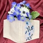 212 ☆ おしゃれ刺繍☆ハンドメイド立体マスク【大人用】ノーズワイヤー入り