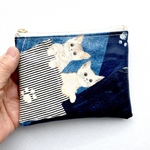 感謝セール品❤️ブルーデニムねこ😻肉球　便利ラミネート　ミニポーチ　12cmファスナー