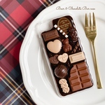 くまチョコとミルク板チョコのiPhoneケース