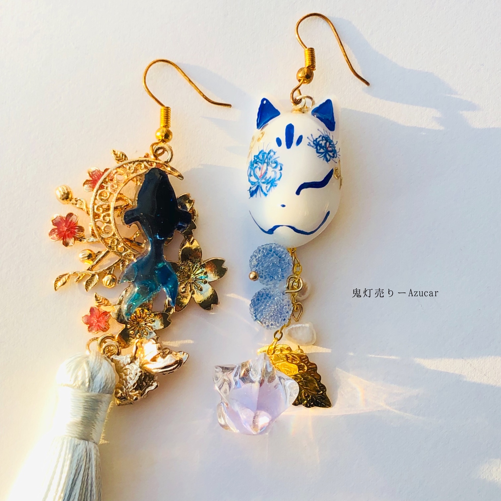 彼岸花柄の白狐面と鬼灯と蓮の和風ピアス イヤリング　淡水パール、ロングタッセル 彼岸花柄の白狐面と鬼灯と椿の和風ピアス イヤリング淡水パール