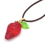 革紐いちごペンダント(シンプル・M)🍓