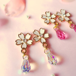 【50％SALE】桜の涙のピアス（イヤリング変更可）【４月限定】