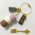 新色☆春♡パステル３連マカロン×タッセル バッグチャーム グレー