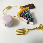 再販☆とろっとブルーベリータルトとマカロン