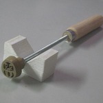 ダルマのミニ焼印です。直火式焼印