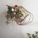 蔓アレンジ【アジサイ数種・野いばら】ナチュラル・スワッグ