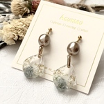 かすみ草レジンアクセサリーピアス