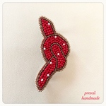 Knot(結び目】　ビーズ刺繍ブローチ
