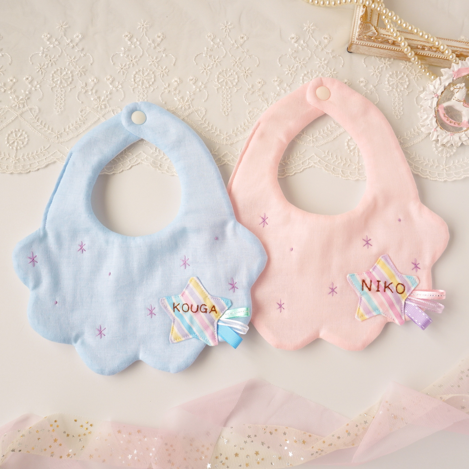 特集掲載＊きらきら雲と流れ星のスタイ♡ご出産祝いに♡ピンク
