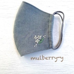 コットンリネンの手刺繍のマスク(小さな薄いベージュのお花)