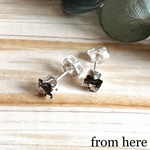 《天然石》ファセットカット〔スクエア〕ピアス 【スモーキークォーツ4mm/SV925】