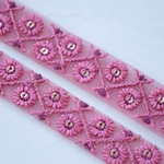 インド刺繍リボンᢂチュール細リボン　ラズベリー　インド刺繍/刺繍リボン/リボン/シルクリボン/トリム/ブレード/ジャガードリボン/チロリアンテープ/レース