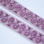 インド刺繍リボンᢂチュール細リボン　パープル　インド刺繍/刺繍リボン/リボン/シルクリボン/トリム/ブレード/ジャガードリボン/チロリアンテープ/レース