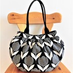 N様オーダー品＊送料無料＊北欧＊BIGチューリップのバルーンバッグ