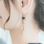 受注作品✨アレルギー対応❤︎ハートブラッドストーンとサンストーンのアメリカンピアス（受注製作）