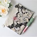 刺繍レースの手帳カバー（D）　ほぼ日手帳オリジナルサイズ　Ａ6　文庫サイズ