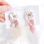 ふわふわいちご🍓フラワーピアス/イヤリング