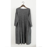 タック切り替えワンピース　リネン　リネンブラックダンガリー