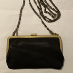 SALE品　25%OFF  ショルダータイプ真鍮製がま口財布　　オコシ口金　ショルダー部分はレザー紐5㎜のベルトにも変更できます。　