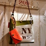 肩掛けショルダーポーチ