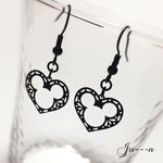 【再販】ブラック♡マウスハート♡透かしチャーム♡ピアス ❁*✲ﾟ*