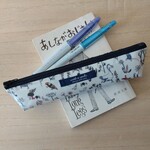〈リバティ〉ラミネート・ スリムペンケース