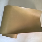 牛ヌメ　淡いオリーブカラー　90cm×30㎝　27デシ　　本革　ハンドメイド　レザークラフト　革　レザー　leathercraft　革細工　素材 ヌメ　かたひも　ショルダーひも　ベルトに、