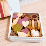 バレンタインクッキー缶【恋羽根】