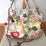 お花のがま口ポシェット