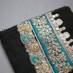 Msize インドブレードファスナーポーチ　スパンコール　水色　サックス　花柄　ゴールド　小物入れ