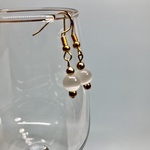 ピアス　キャッツアイピアス(ホワイト) 一粒フックピアス パワーストーンピアス　8mm　(ゴールド) イヤリング、樹脂フック変更可 ☆ピアス☆ピアス☆ピアス
