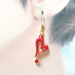 （送料無料）ハートのピアス①　※マスクチャーム・イヤリングに変更可能