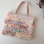 お買い得セール！リバティ・パッチワークbag(ピンク)