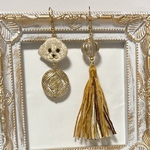 【 オーダー 】トイプードルの刺繍フックピアス タッセル 