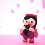 卒業式　袴の女の子　羊毛フェルト　春の飾り物　３月