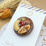 ナッツのマンディアンチョコレート＊ブローチ