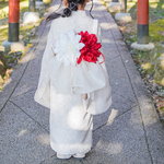 ダリアのコサージュ（紅or白）