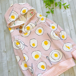 目玉焼き柄🍳モイフーディーピンク