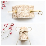 2wayタイプ　白　ホワイト　ゴールド　花柄　刺繍リボン　マジェステ　ヘアカフス　かんざし　髪飾り　リボンラップ　ラップポニー　インド刺繍