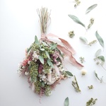 ユーカリとくすみピンクのスワッグ 𖦞