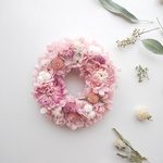 ミニリース  　12～13㎝　プリザーブドフラワー　＆　ドライフラワー